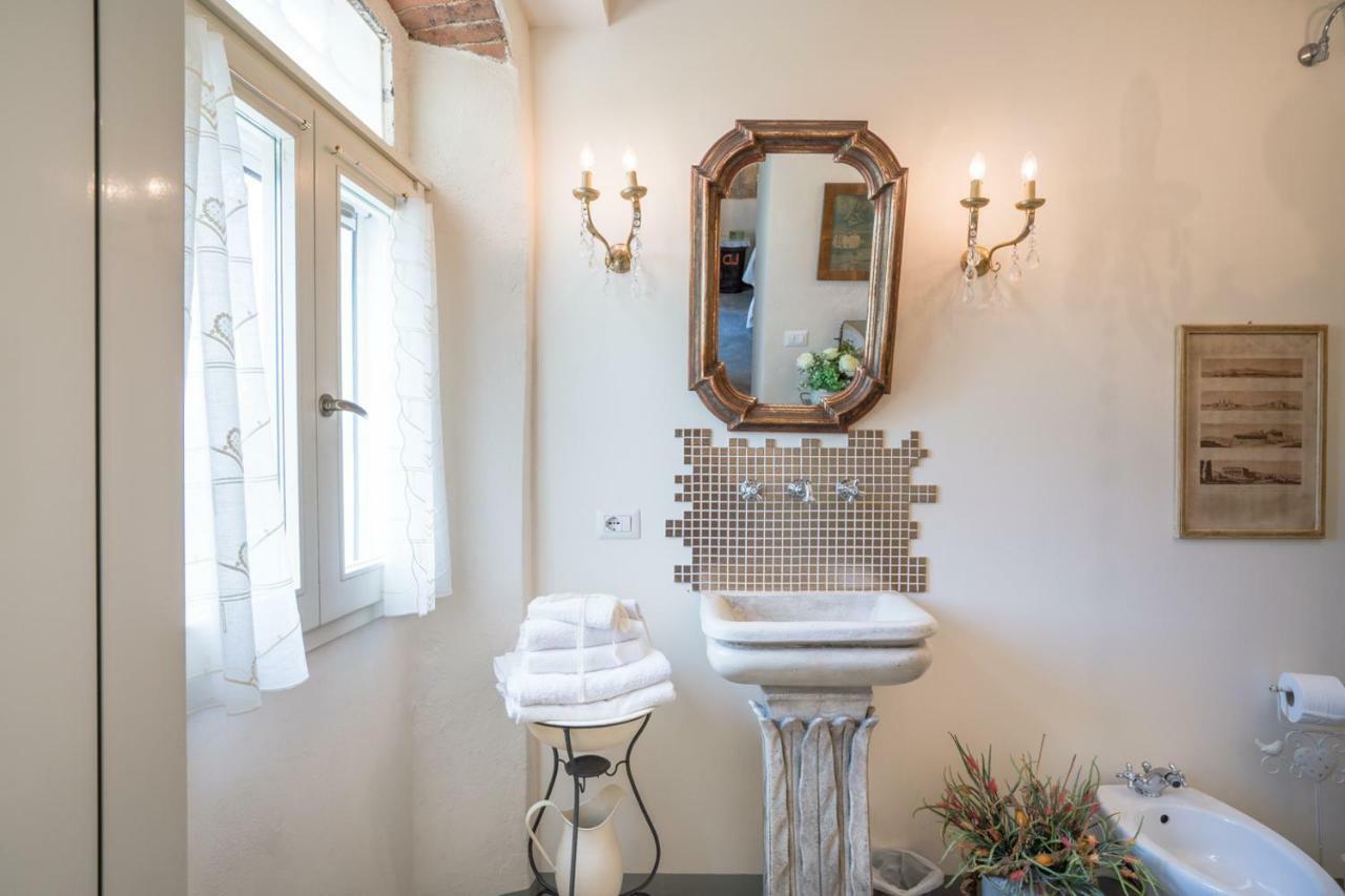 B&B Rosso Baccara Montevettolini Bagian luar foto