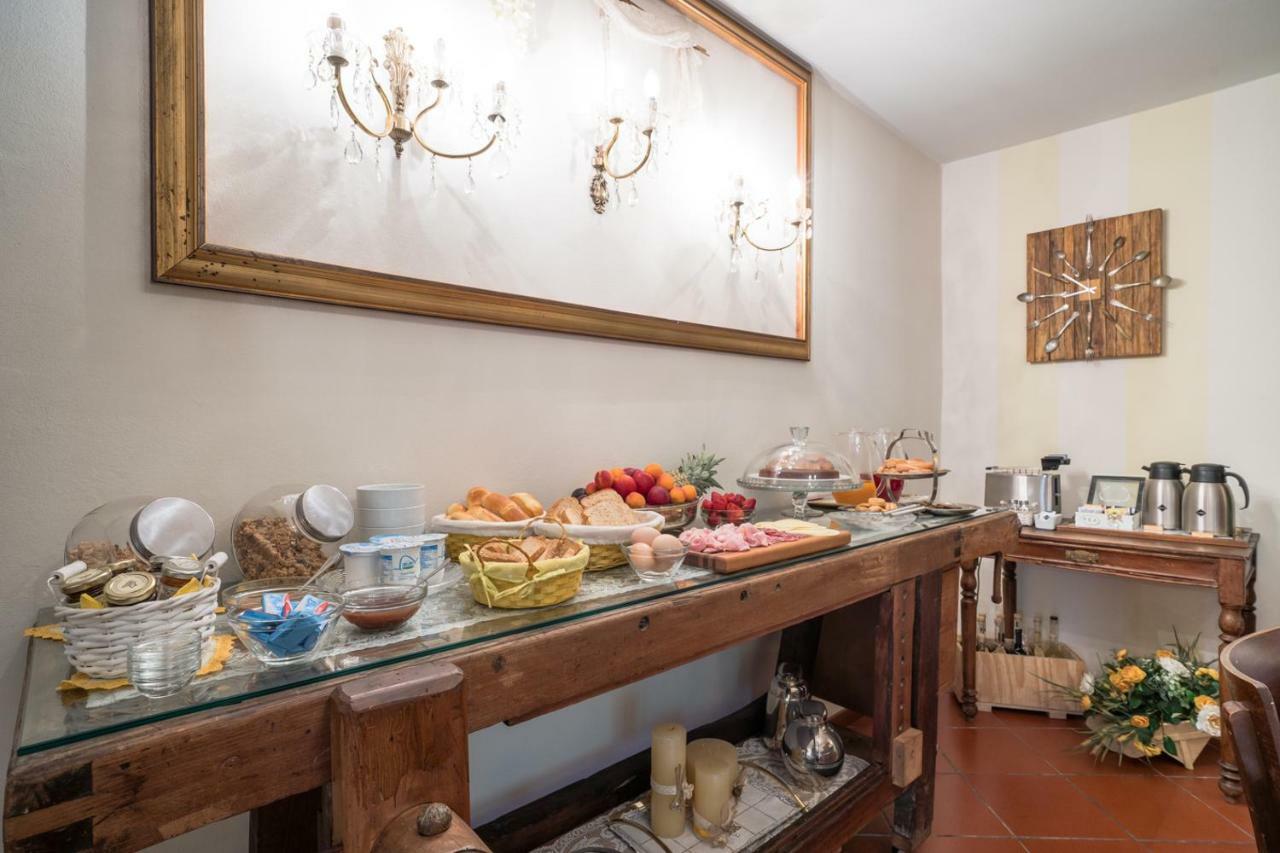 B&B Rosso Baccara Montevettolini Bagian luar foto