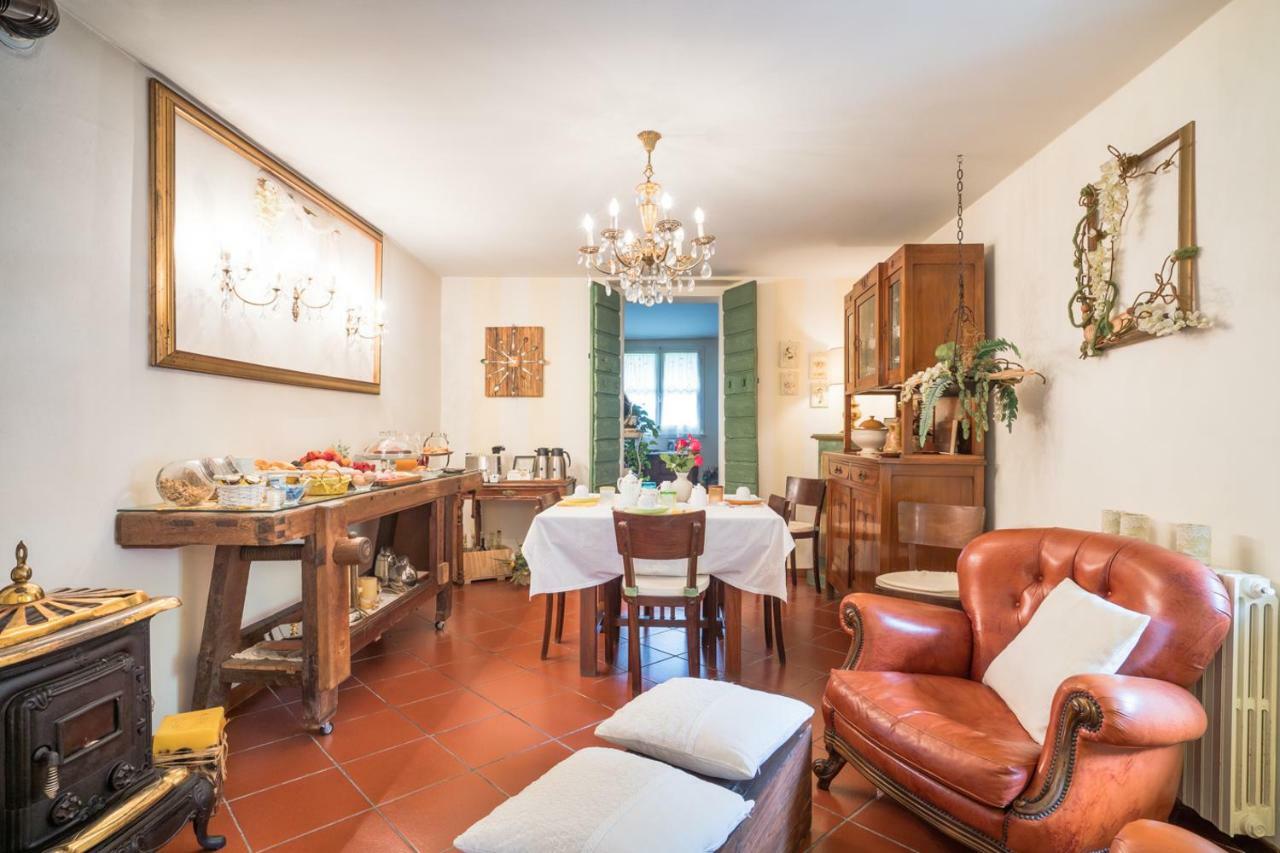 B&B Rosso Baccara Montevettolini Bagian luar foto