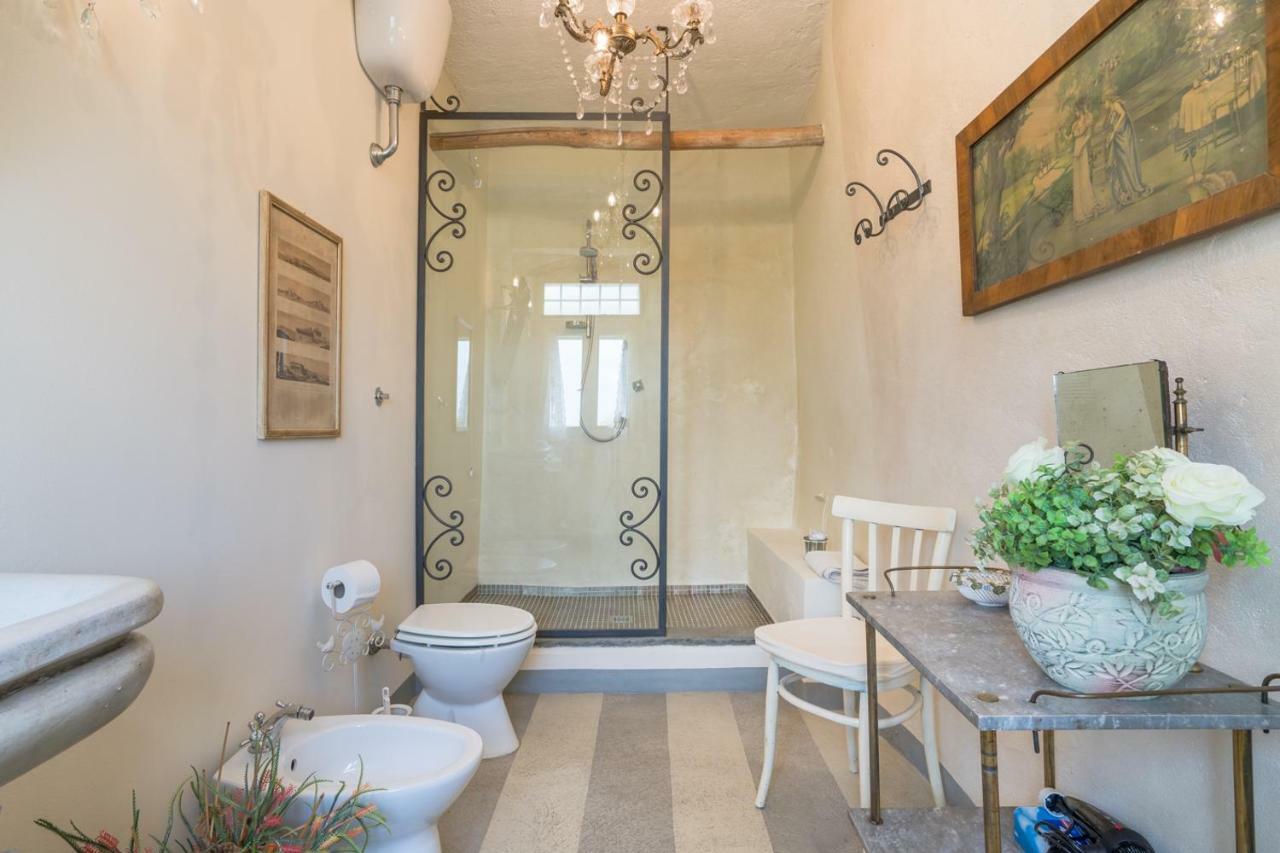 B&B Rosso Baccara Montevettolini Bagian luar foto