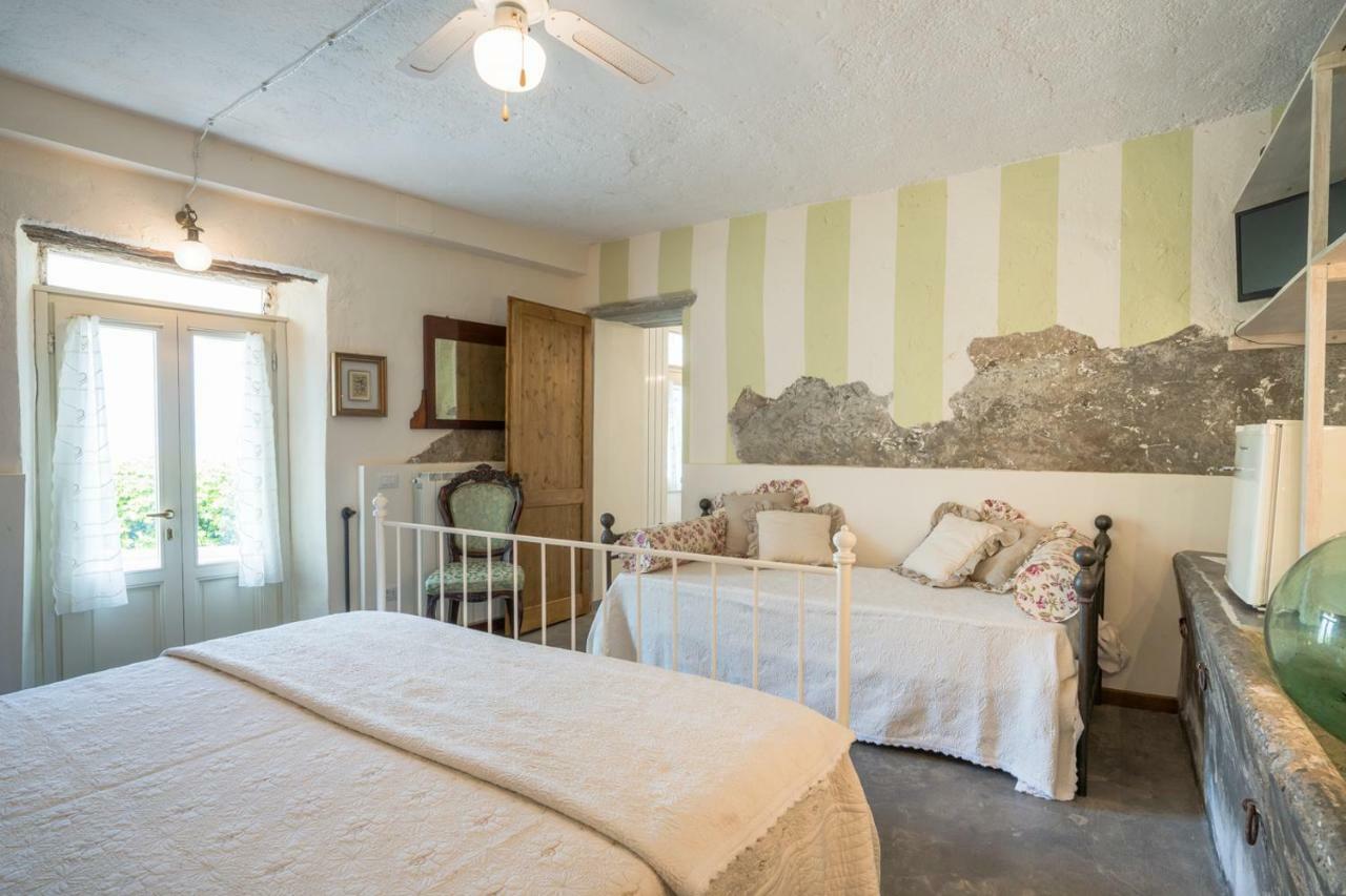 B&B Rosso Baccara Montevettolini Bagian luar foto