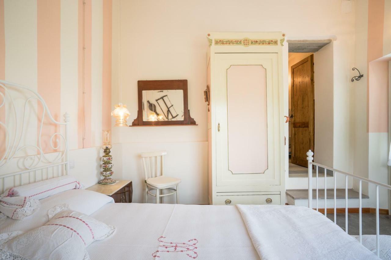 B&B Rosso Baccara Montevettolini Bagian luar foto